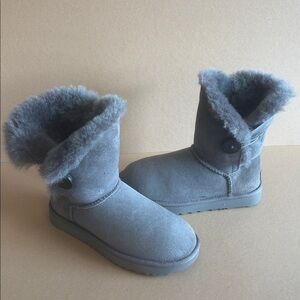 UGG Saniya Shearling Mini Boots color Caribou Water resistant